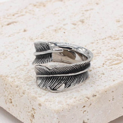 Anillo pluma
